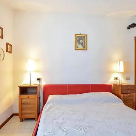 Stunning In Apartment Capezzano Pianore